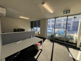 4/10 Henderson Road Knoxfield VIC 3180 - Image 3
