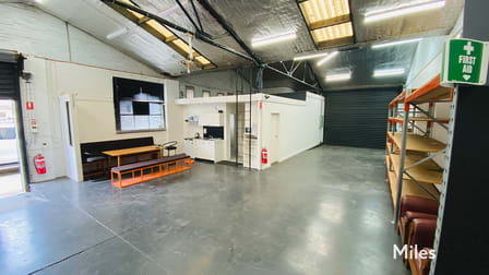15 Abbott Street Fairfield VIC 3078 - Image 2