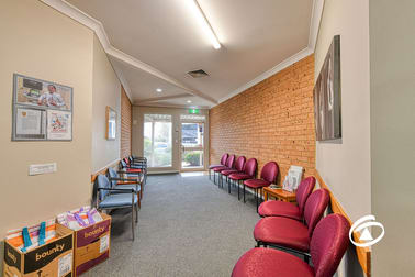 2/6-8 Langmore Lane Berwick VIC 3806 - Image 3