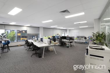 Click to view all images Level 1, 152 Plenty Road Preston VIC 3072 - Image 2