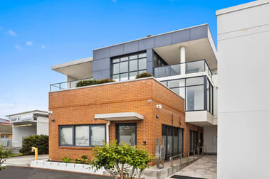 Click to view all images 2 & 3/2 Grafton Street Fairy Meadow NSW 2519 - Image 1