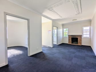 2b Phillip Street East Toowoomba QLD 4350 - Image 3