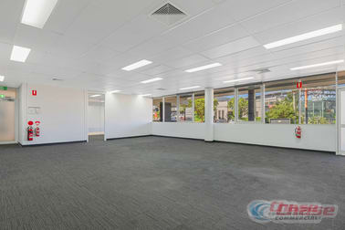 27 Mayneview Street Milton QLD 4064 - Image 2