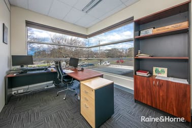 7/50 Aitken St Gisborne VIC 3437 - Image 2