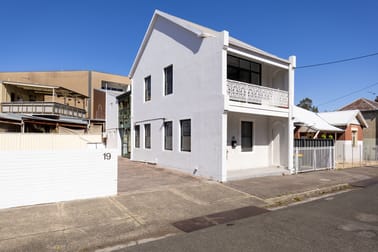 19 Queen Street Cooks Hill NSW 2300 - Image 1