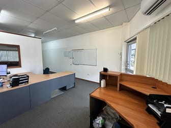 2/151 Martyn Street Parramatta Park QLD 4870 - Image 3