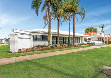 12 Falkinder Ave Paradise Point QLD 4216 - Image 1