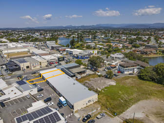 2/11 Surfers Avenue Mermaid Beach QLD 4218 - Image 3