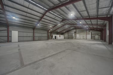 Click to view all images 10 Norfolk Avenue South Nowra NSW 2541 - Image 2