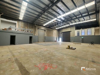 Click to view all images 8/3-4 Desire Place Hoppers Crossing VIC 3029 - Image 3