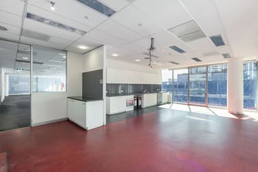 Level 4, 10 Yarra Street South Yarra VIC 3141 - Image 3