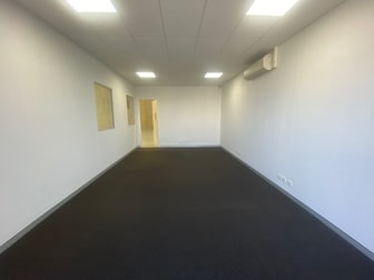 1/4 Glory Road Gnangara WA 6077 - Image 2