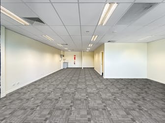 2/13 Norval Court Maroochydore QLD 4558 - Image 2