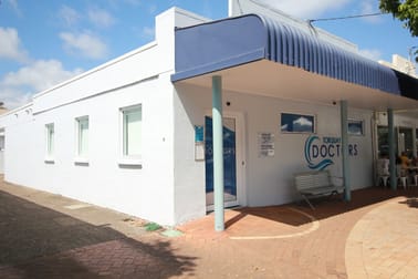 418 Esplanade Torquay QLD 4655 - Image 2