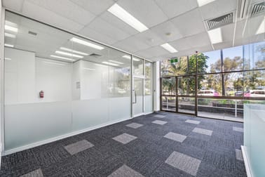 207 Currumburra Road Ashmore QLD 4214 - Image 2