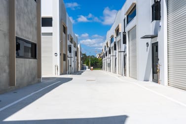 9/5 Bailey Crescent Southport QLD 4215 - Image 3