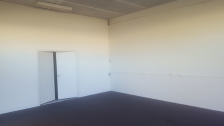 1/18 Port Kembla Drive Bibra Lake WA 6163 - Image 3