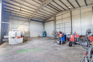2/10 Steptoe Street Bundaberg East QLD 4670 - Image 3