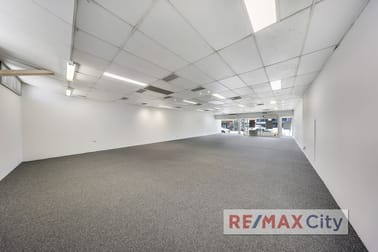 11-13/360 Logan Road Stones Corner QLD 4120 - Image 3