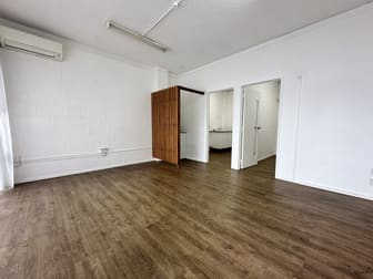 9/2 Eighth Avenue Palm Beach QLD 4221 - Image 1