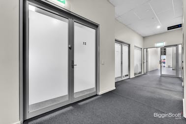 112/2 Graystone Court Epping VIC 3076 - Image 1