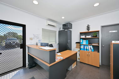 25 Buckley Street Cockburn Central WA 6164 - Image 2