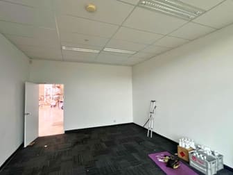 2/10 Grace Way Ravenhall VIC 3023 - Image 3