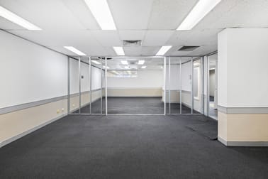19/18-22 Orchid Avenue Surfers Paradise QLD 4217 - Image 3