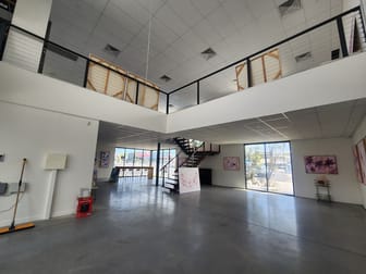 4/1 Millers Road Brooklyn VIC 3012 - Image 2