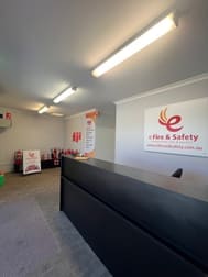 4/33 Thornborough Road Greenfields WA 6210 - Image 2