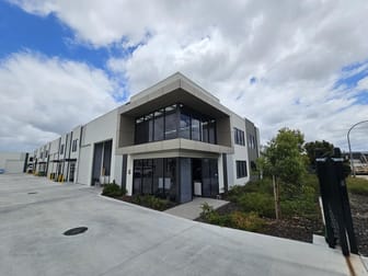 2/11 Langar Way Landsdale WA 6065 - Image 1