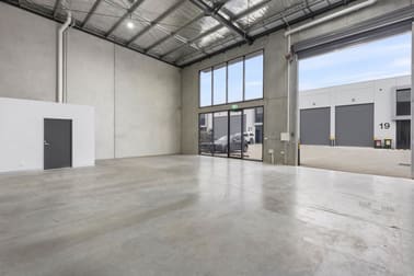 Whole of Property/Unit 14, 3 Dyson Court Breakwater VIC 3219 - Image 2