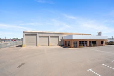 1/74 Great Eastern Highway West Kalgoorlie WA 6430 - Image 2