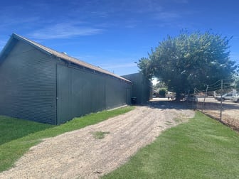 8 Nolan Street Mansfield VIC 3722 - Image 2