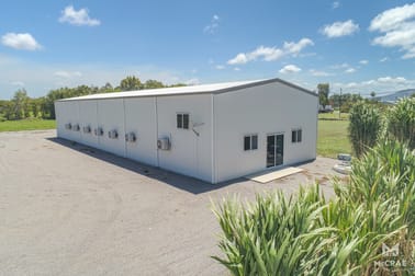 32 Jurgens Place Bowen QLD 4805 - Image 2
