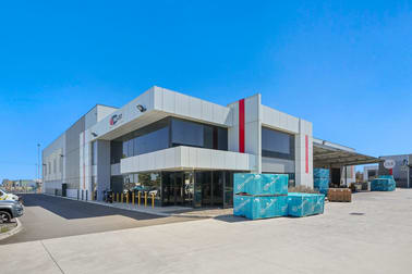 Click to view all images 401 Grieve Parade Altona North VIC 3025 - Image 2