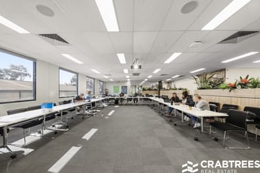 2a/14 Lionel Road Mount Waverley VIC 3149 - Image 2