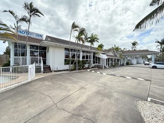 429 Oxley Drive Runaway Bay QLD 4216 - Image 2