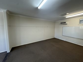 1-2/123a Boorowa Street Young NSW 2594 - Image 3
