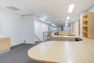 9/5-7 Inglewood Place Norwest NSW 2153 - Image 3