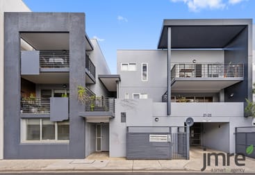 1/25 Macquarie Street Prahran VIC 3181 - Image 1