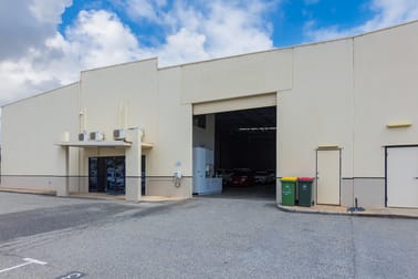 2/16 Kalmia Road Bibra Lake WA 6163 - Image 2