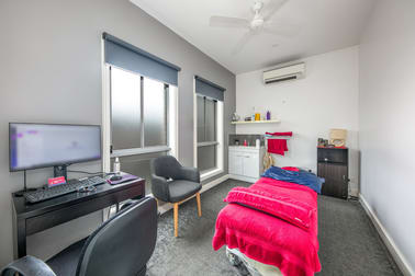 2/150-152 Coburns Road Melton VIC 3337 - Image 1