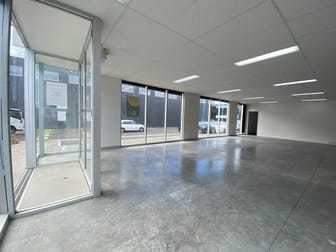 Click to view all images 41/22-30 Wallace Ave Point Cook VIC 3030 - Image 3