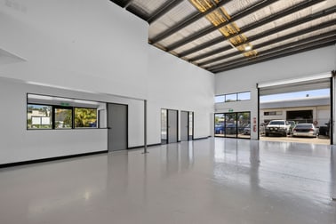 1/16 Hutchinson Street Burleigh Heads QLD 4220 - Image 2