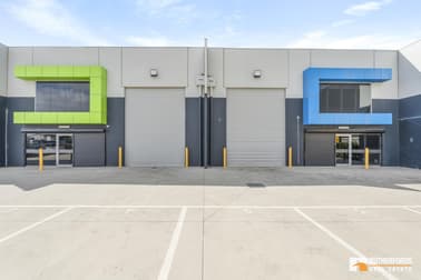 4 & 5/15 Logic Court Truganina VIC 3029 - Image 1