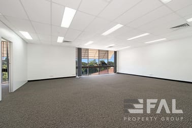 Suite 4/33 Woodstock Road Toowong QLD 4066 - Image 3