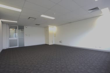 5.10/5 Celebration Drive Bella Vista NSW 2153 - Image 2