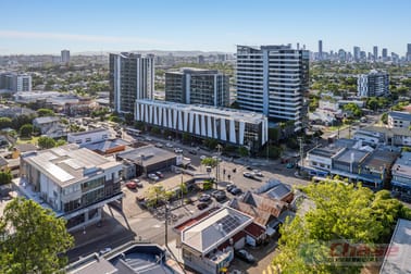 1/188 Cavendish Road Coorparoo QLD 4151 - Image 2