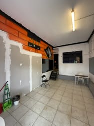 5a/130 Gladstone Avenue Coniston NSW 2500 - Image 2